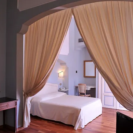 Grande Quattro Stagioni 4* 列蒂