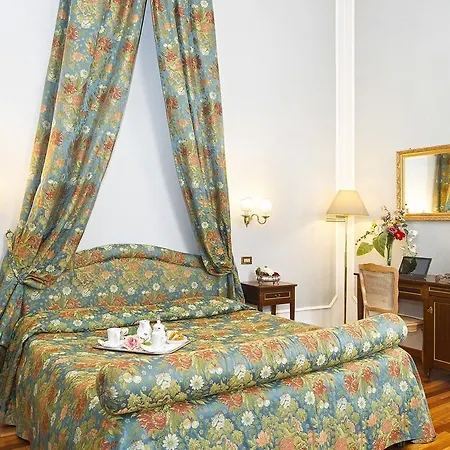 Grande Quattro Stagioni ホテル 4*