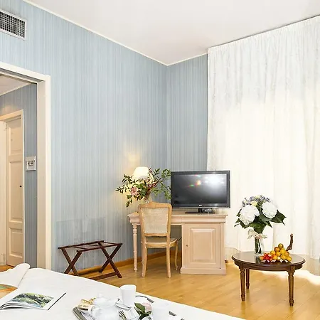 Grande Quattro Stagioni ホテル 4*