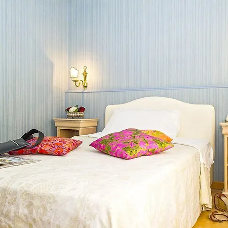 酒店 Grande Quattro Stagioni 列蒂